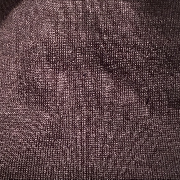 Eileen Fisher scarf with pailettes. Dark plum, 100% merino wool. - Picture 2 of 14